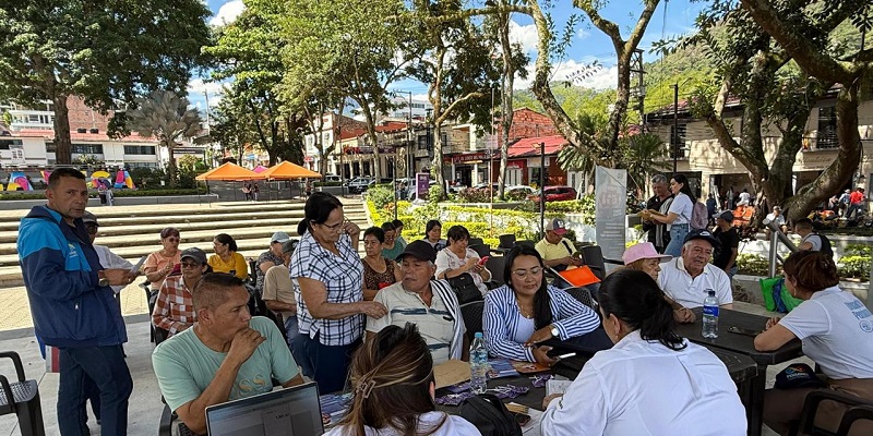 934 cundinamarqueses recibieron orientación pensional sin salir de sus municipios
