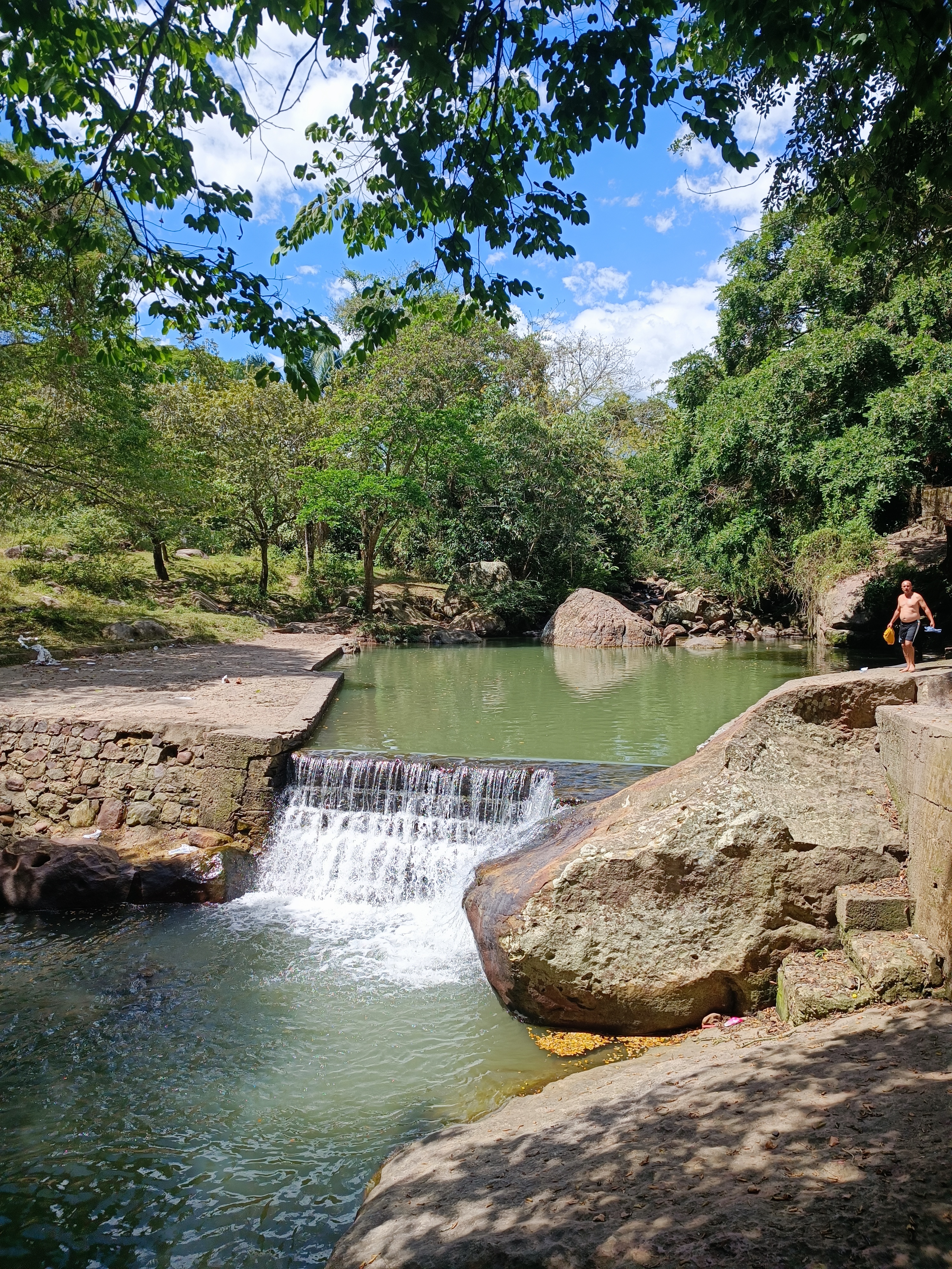 Piscina Natural en Viotá: Turismo de Naturaleza en Cundinamarca